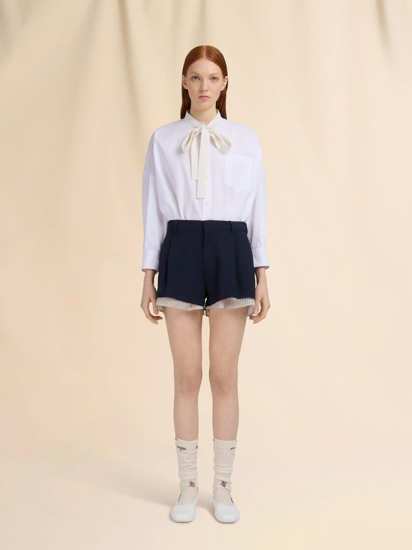 DEEP BLUE WOOL SHORTS WITH VISIBLE LINING - 2