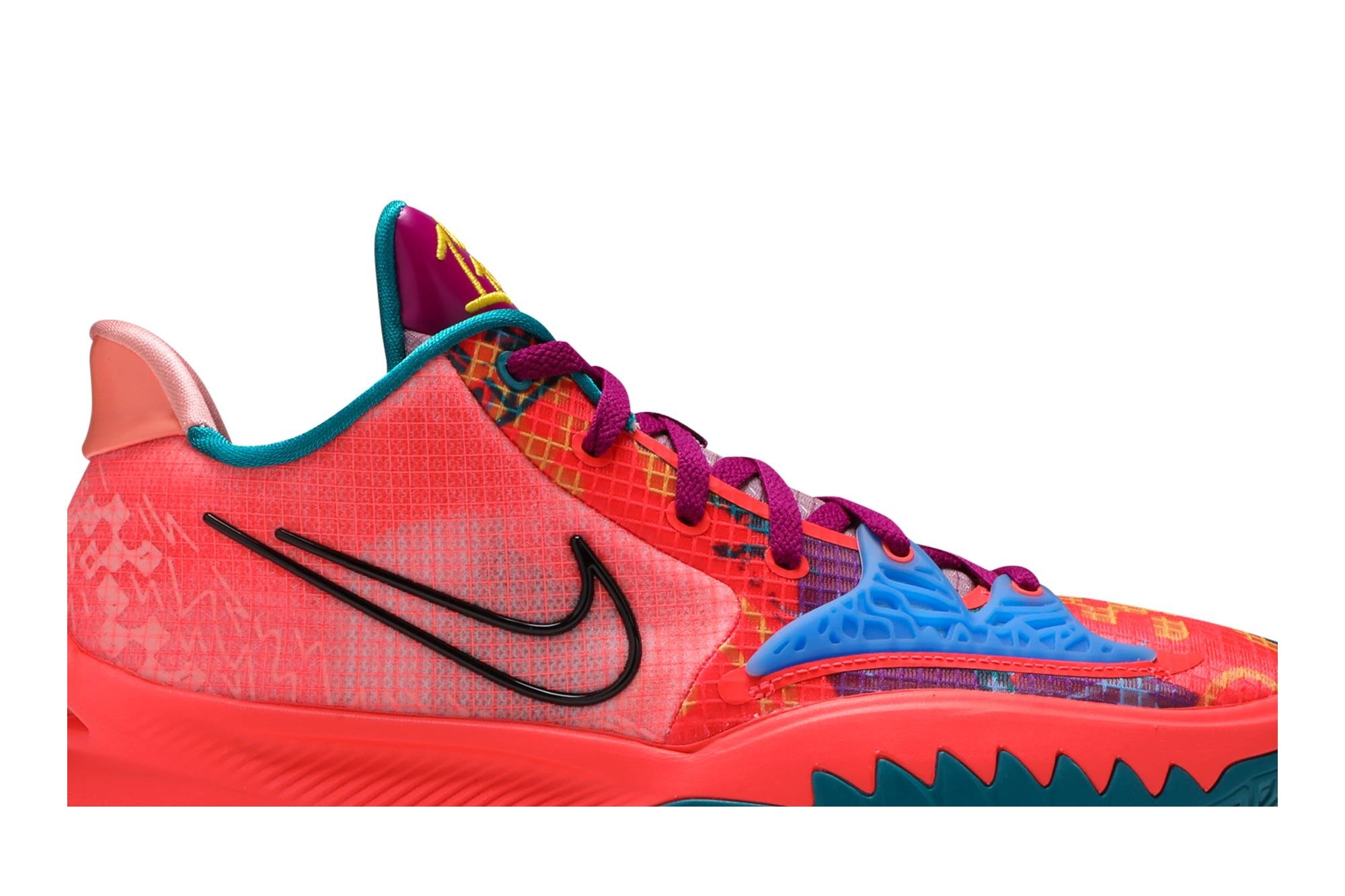 Kyrie Low 4 '1 World 1 People' - 2