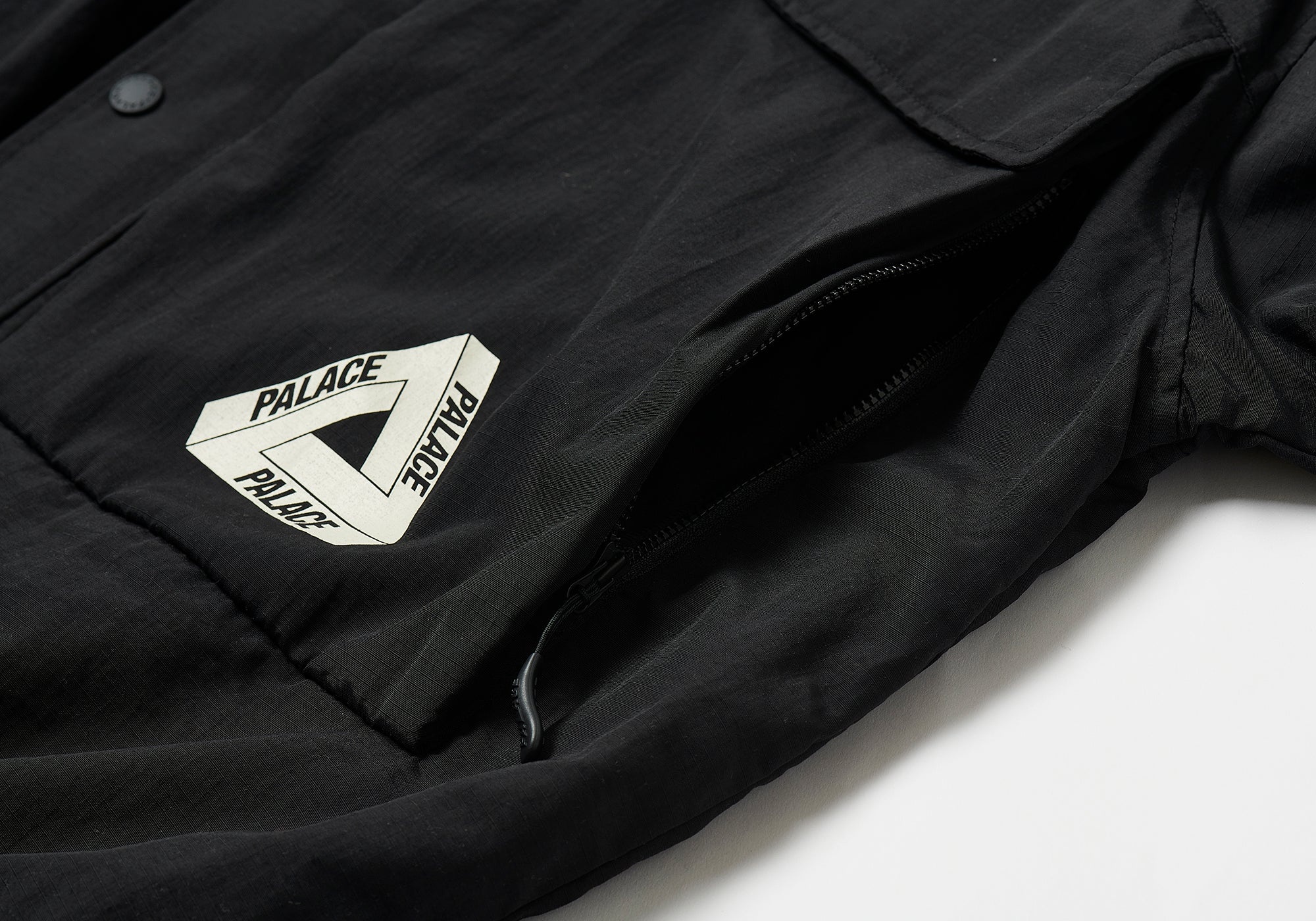 PALACE GONE FISHING JACKET BLACK - P24JK032 | REVERSIBLE