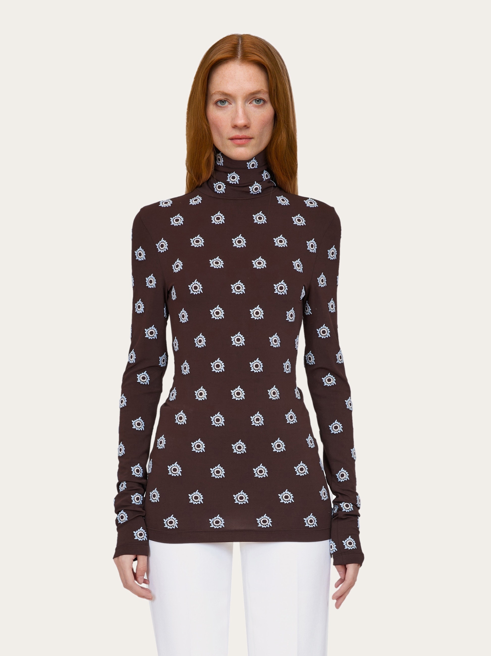Embroidered turtleneck - 2