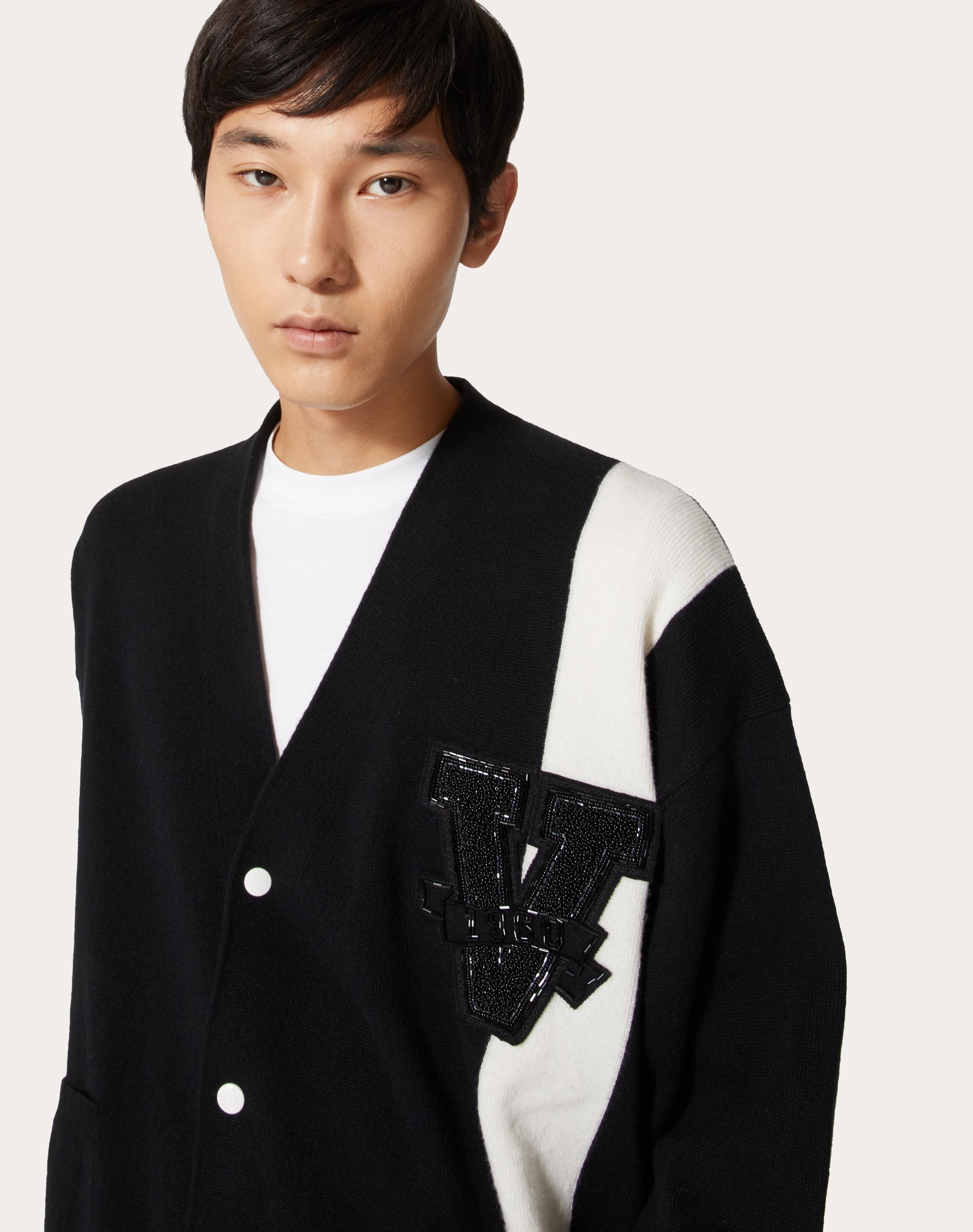 WOOL CARDIGAN WITH V-3D PATCH EMBROIDERED WITH BEADS - 5