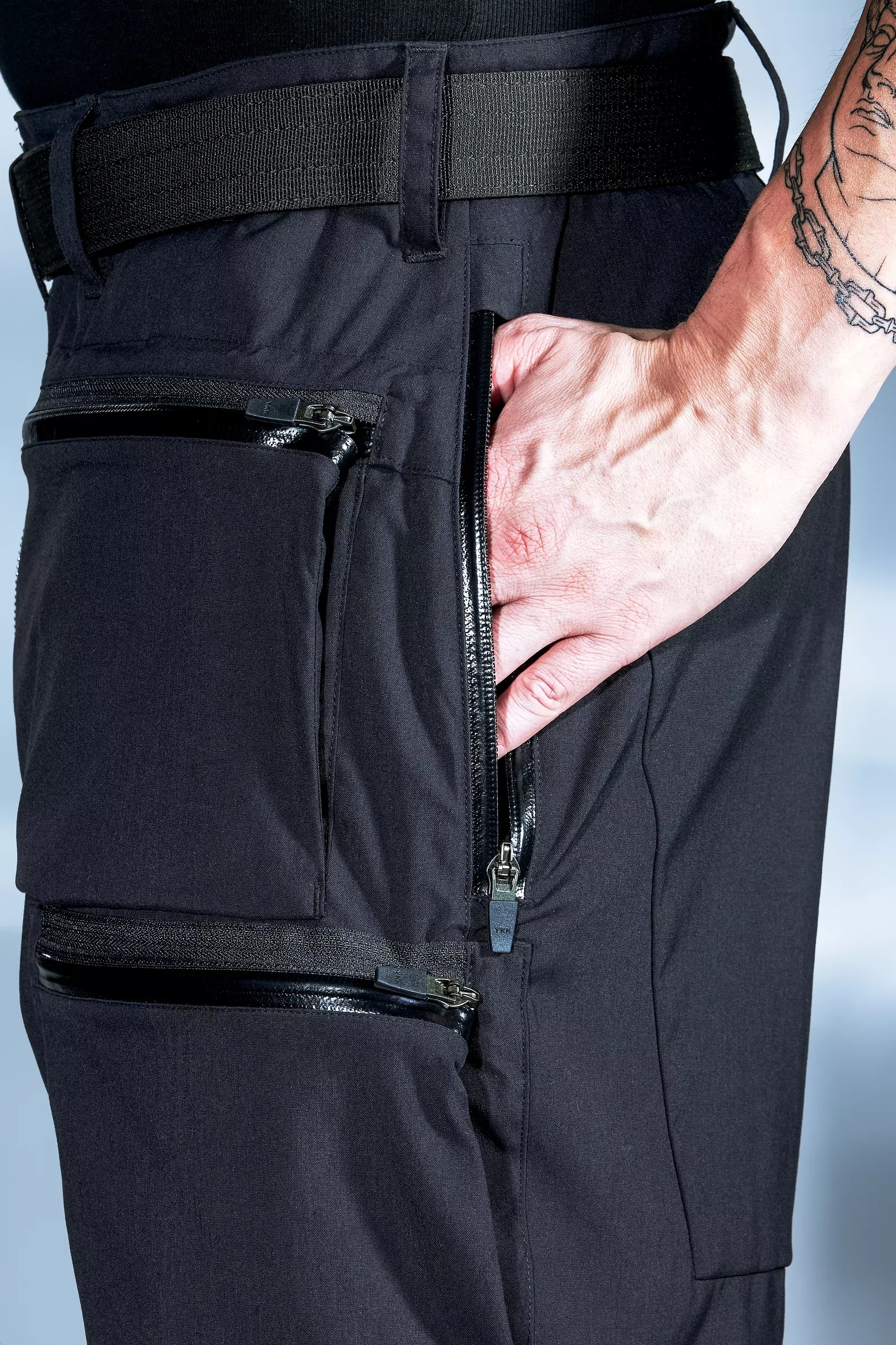 SP38-M Nylon Stretch Cargo Short Pant BLACK - 23