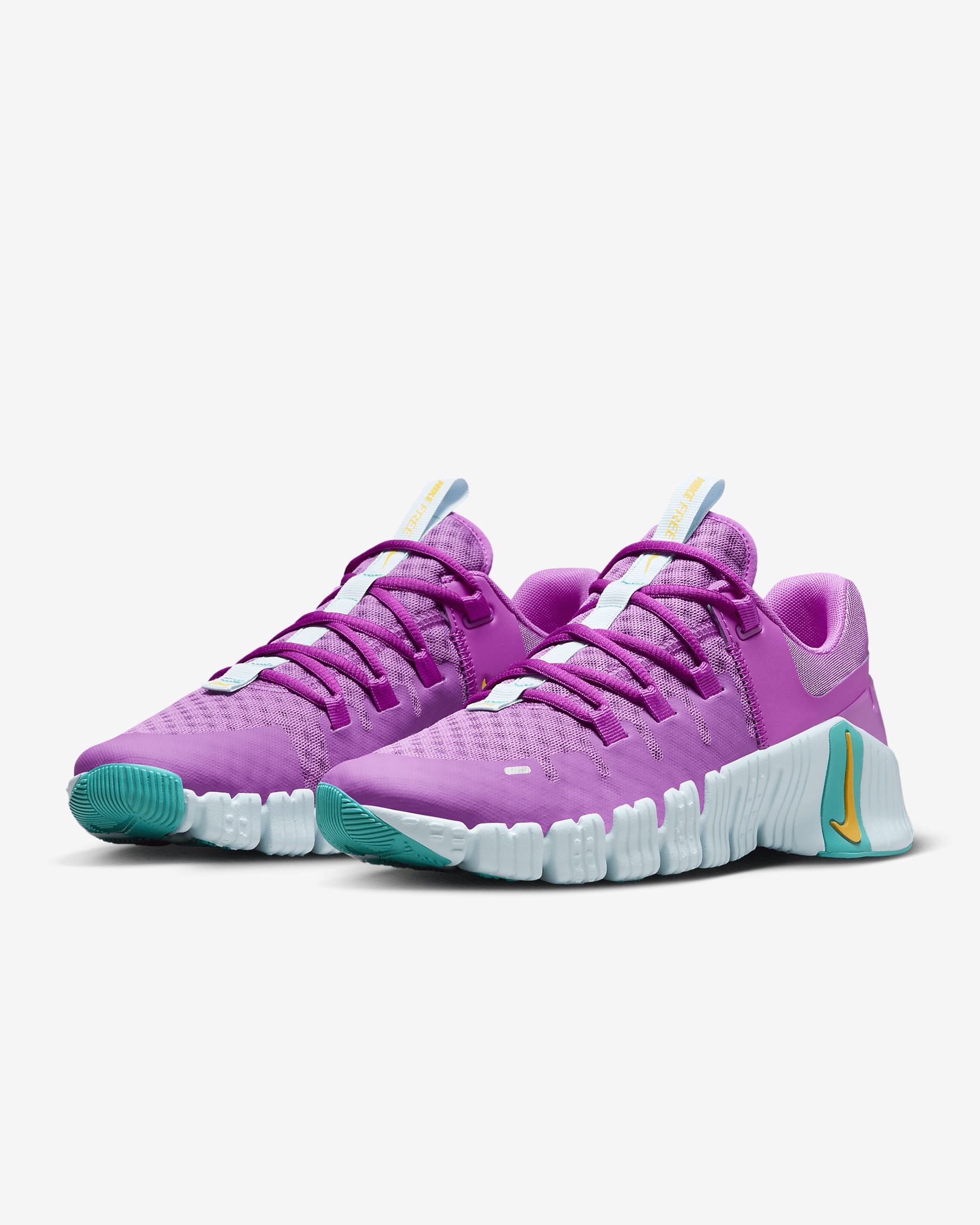 Nike Women's Free Metcon 5 Workout Shoes - 6