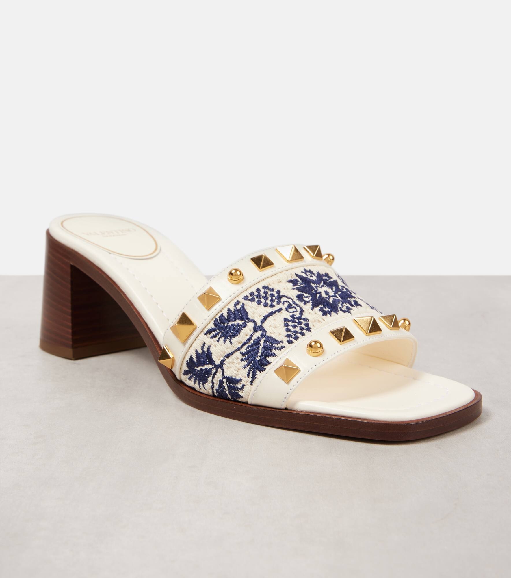 County 60 Rockstud embroidered mules - 5