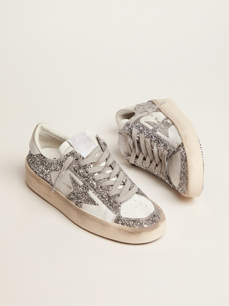 Golden Goose Women’s Stardan sneakers with silver glitter outlook