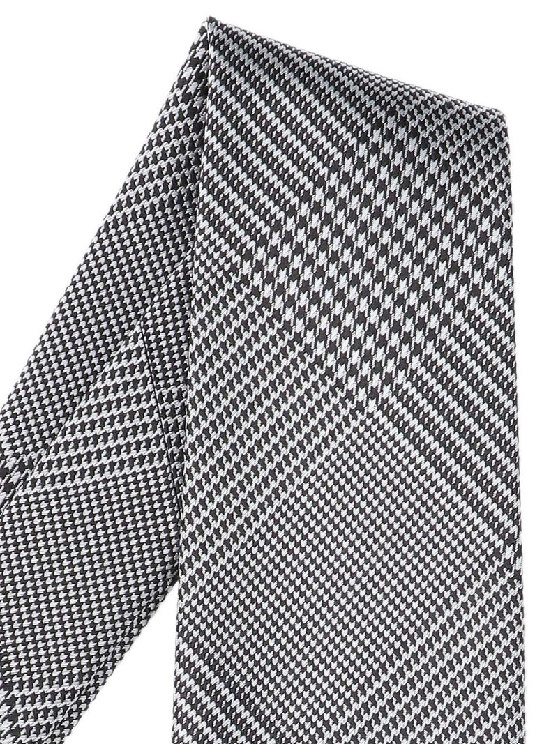 TOM FORD houndstooth tie outlook