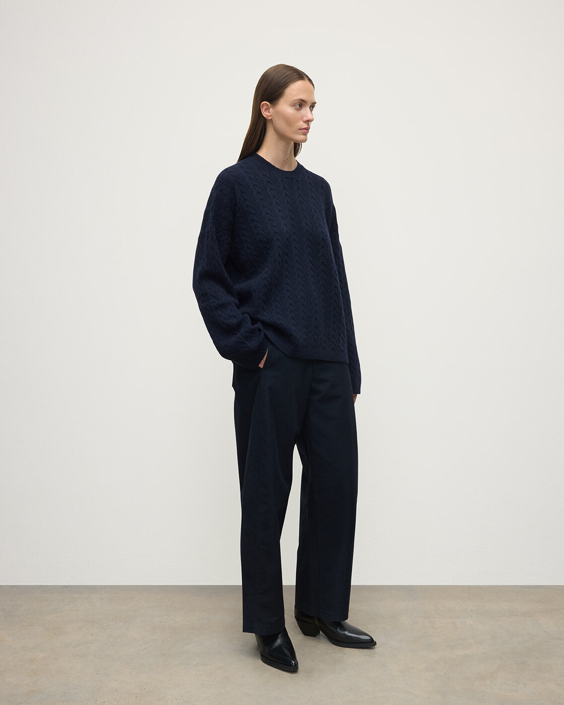 Cable Knit Navy Cashmere Jumper - 3