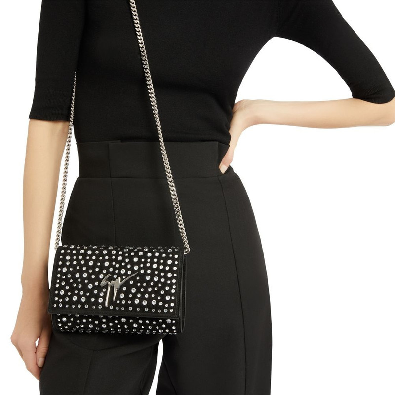 Giuseppe Zanotti Cleopatra Diamond outlook