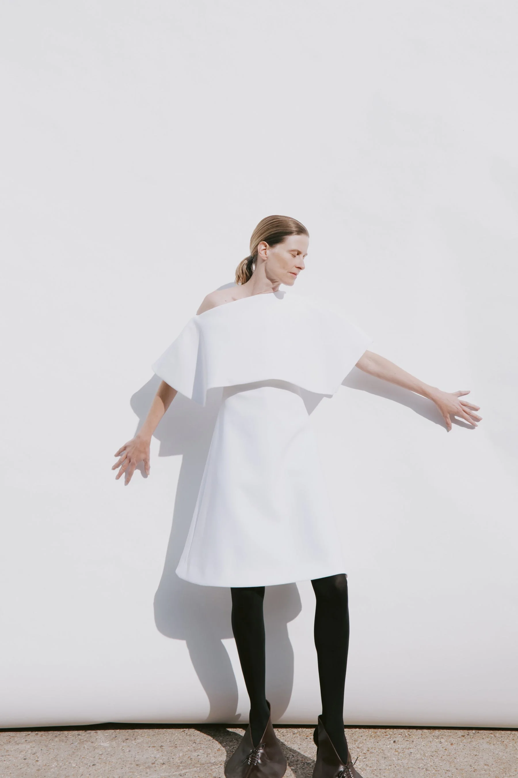 BIG COLLAR DRESS WHITE - 1