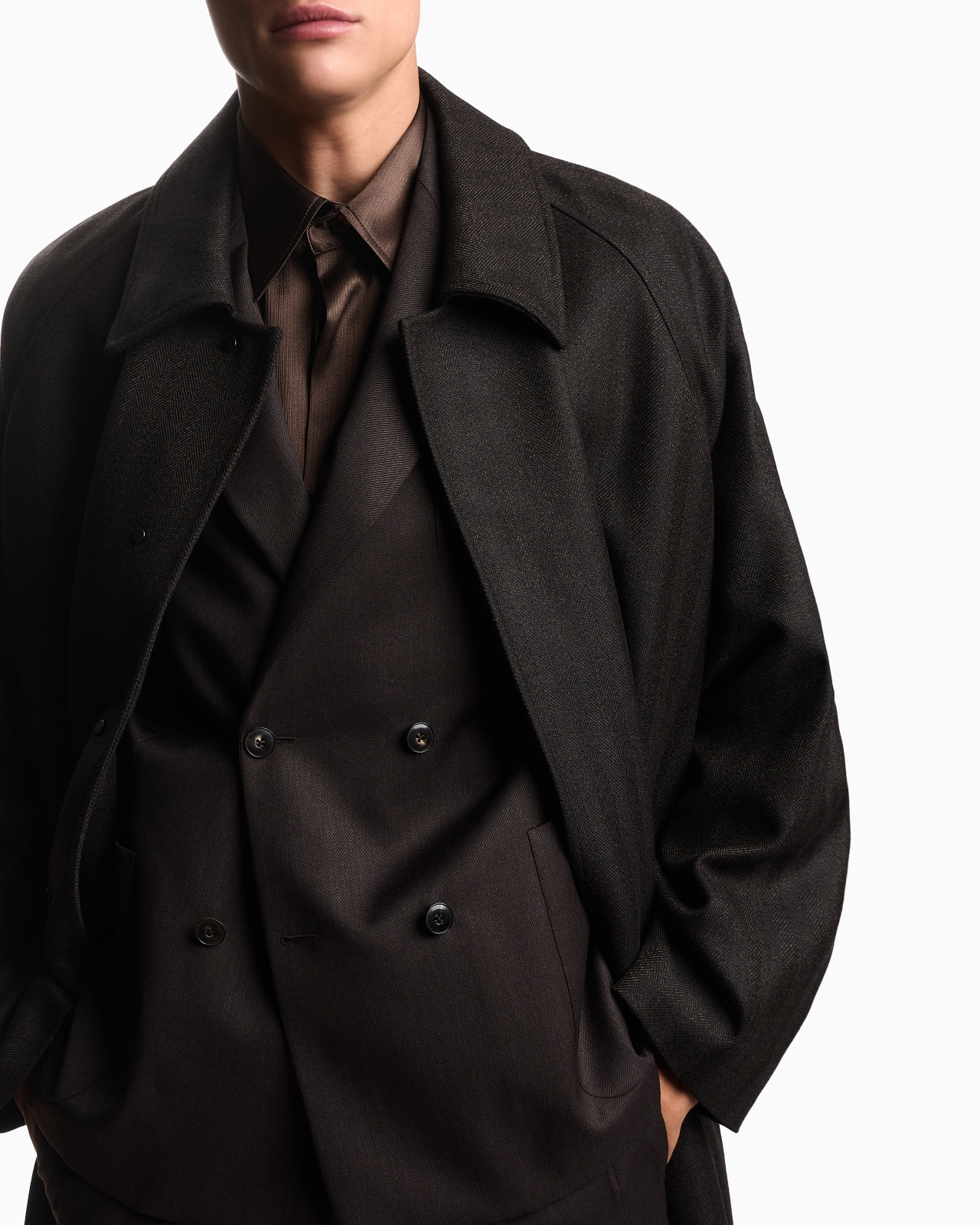 COMPACT WOOL COAT WITH A CHEVRON MOTIF - 4