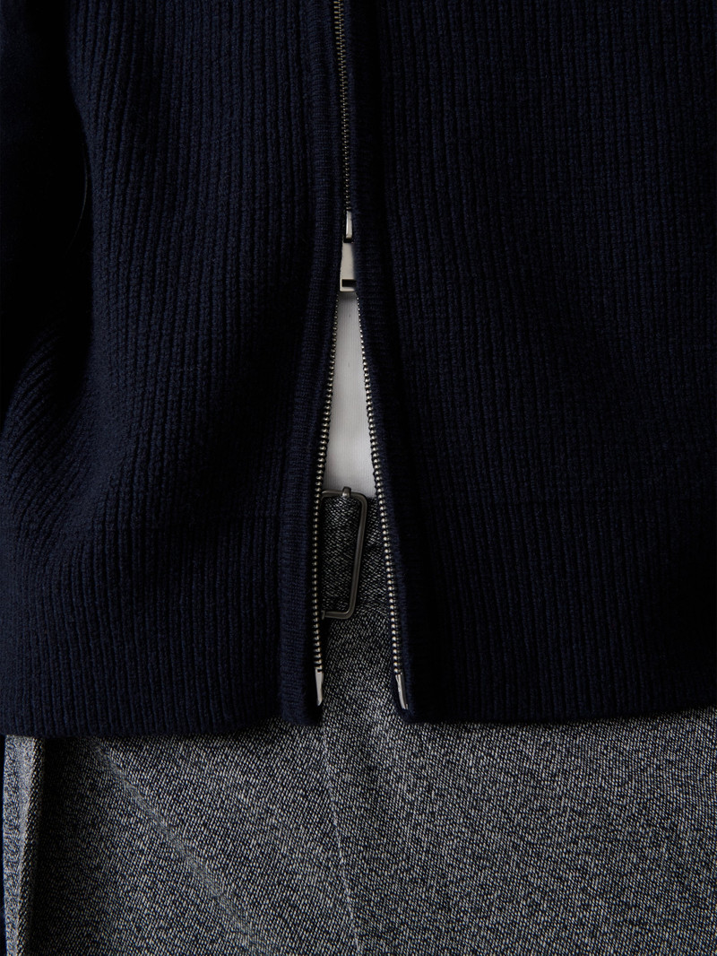 Sandos Knit 9