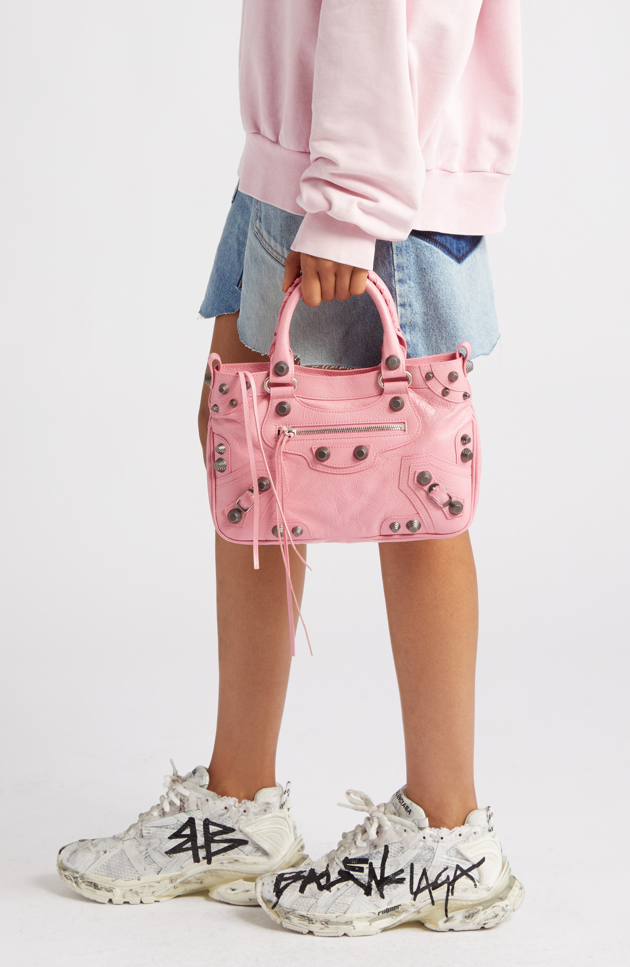Medium Le Cagole Leather Shoulder Bag - 9