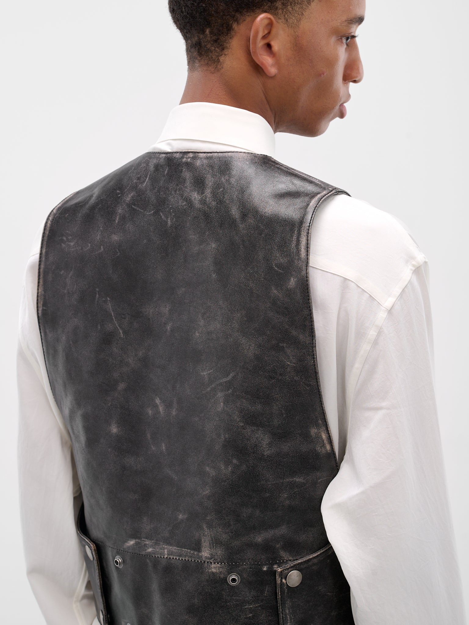 Albien Black Worn Leather Vest - 5