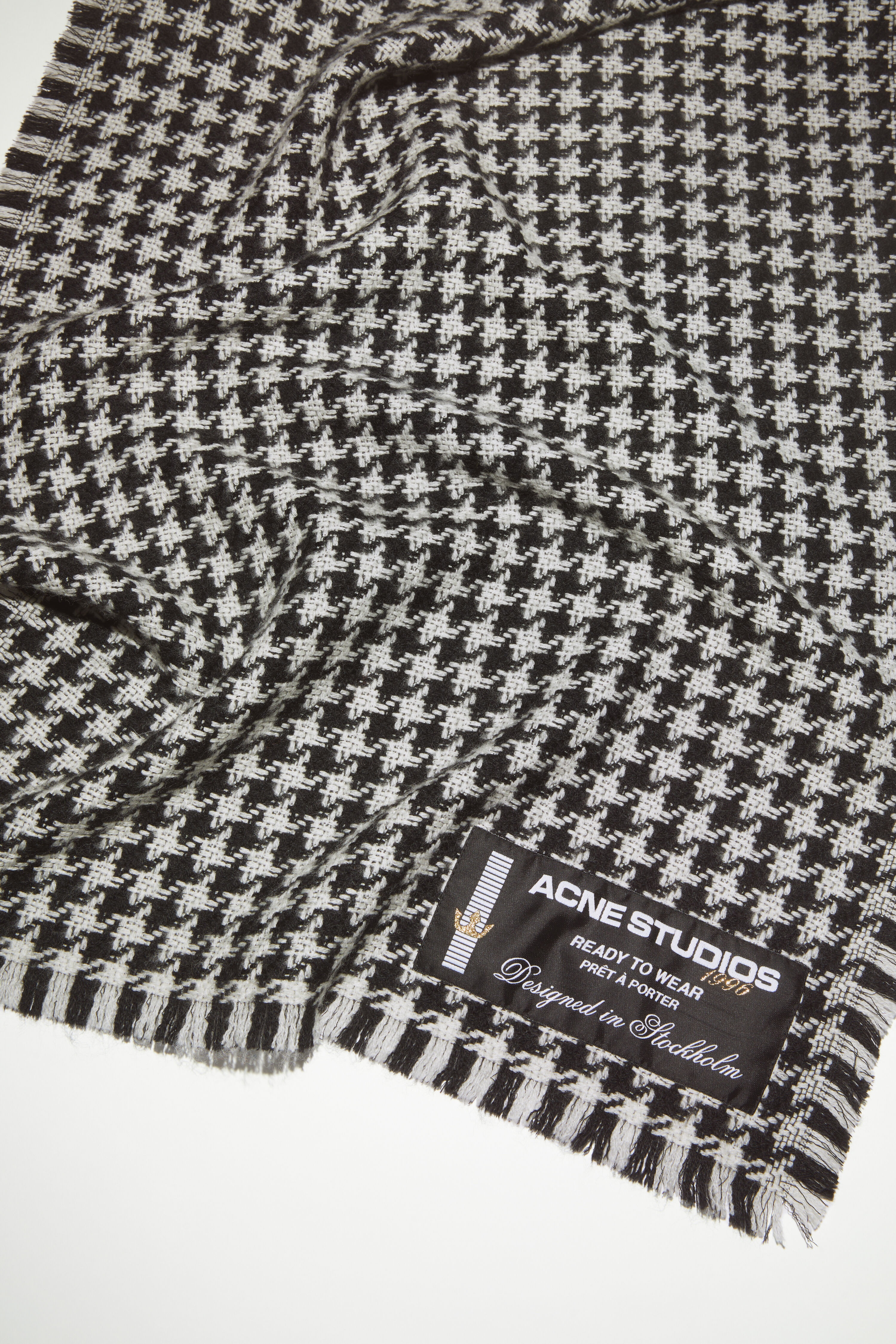 Houndstooth wool scarf - White/black - 4