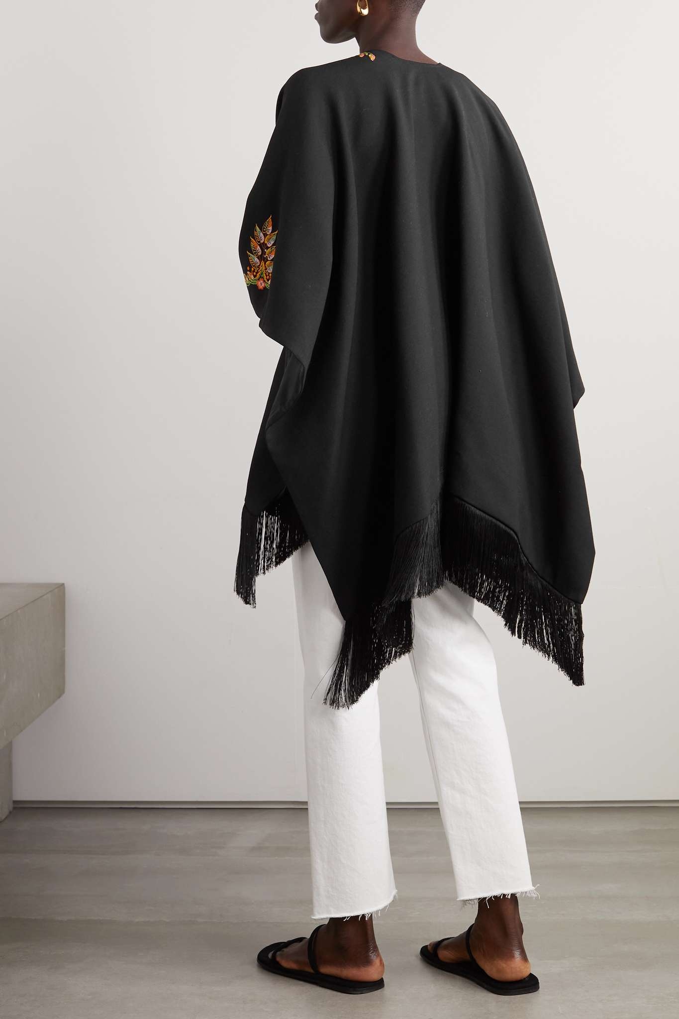 Fringed embroidered wool-blend cape - 3