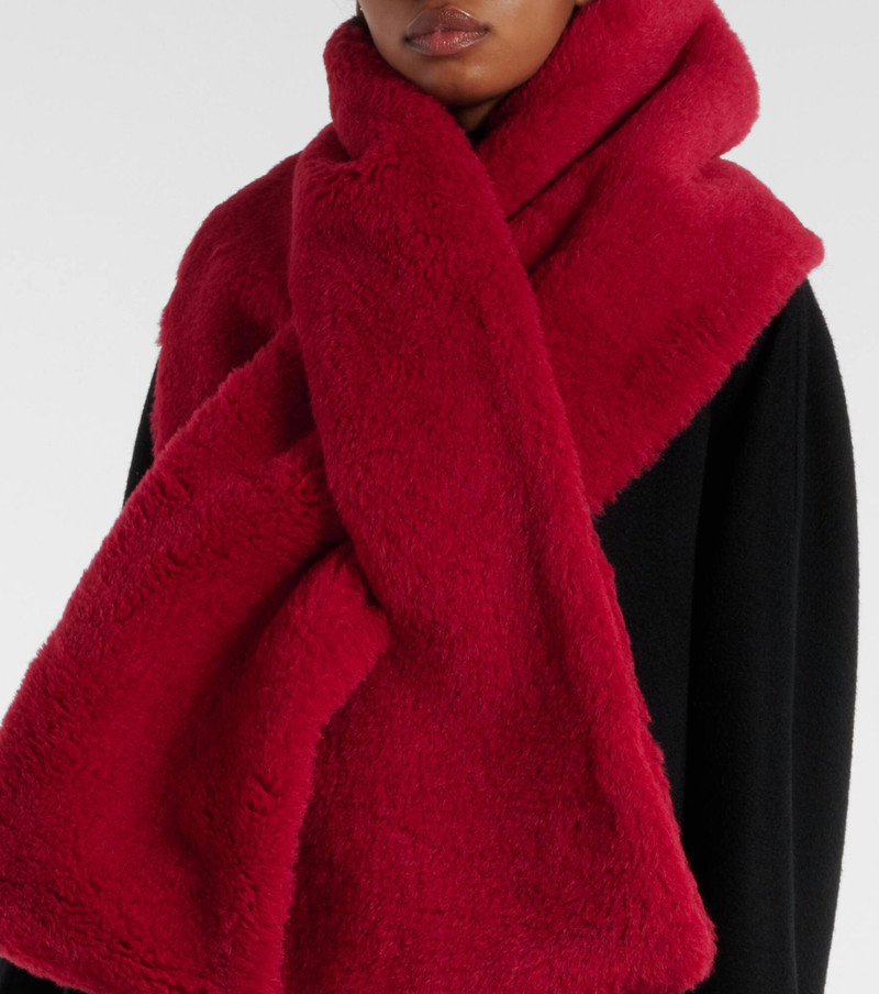 Max Mara Full teddy scarf outlook
