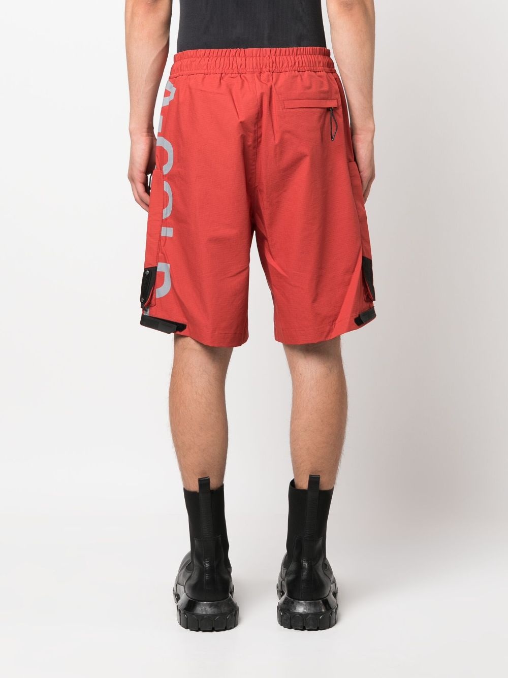 overset tech shorts - 4