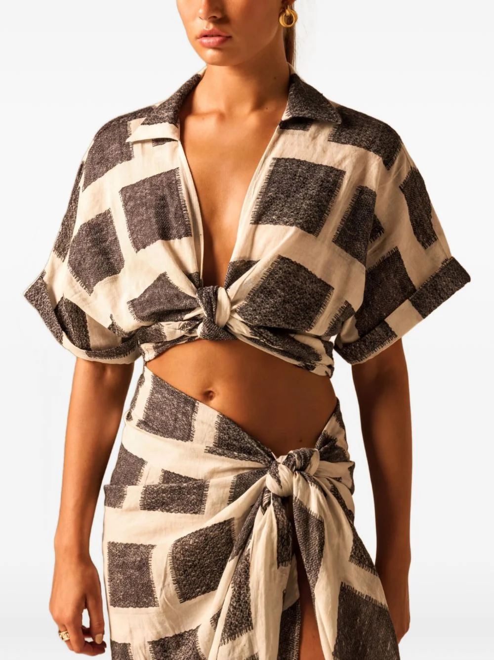 geometric-print knotted shirt - 1
