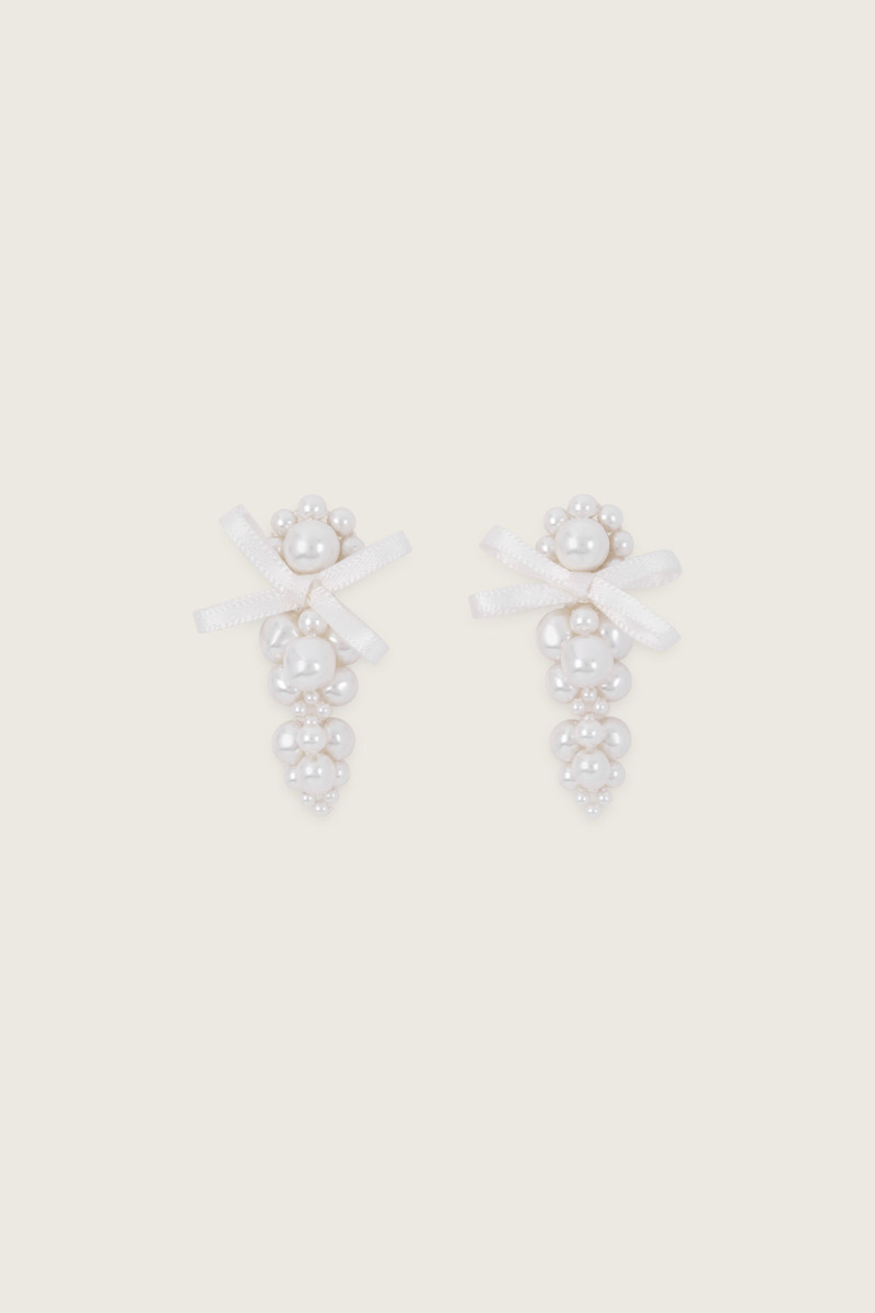 Petite Bow Cluster Earrings 1