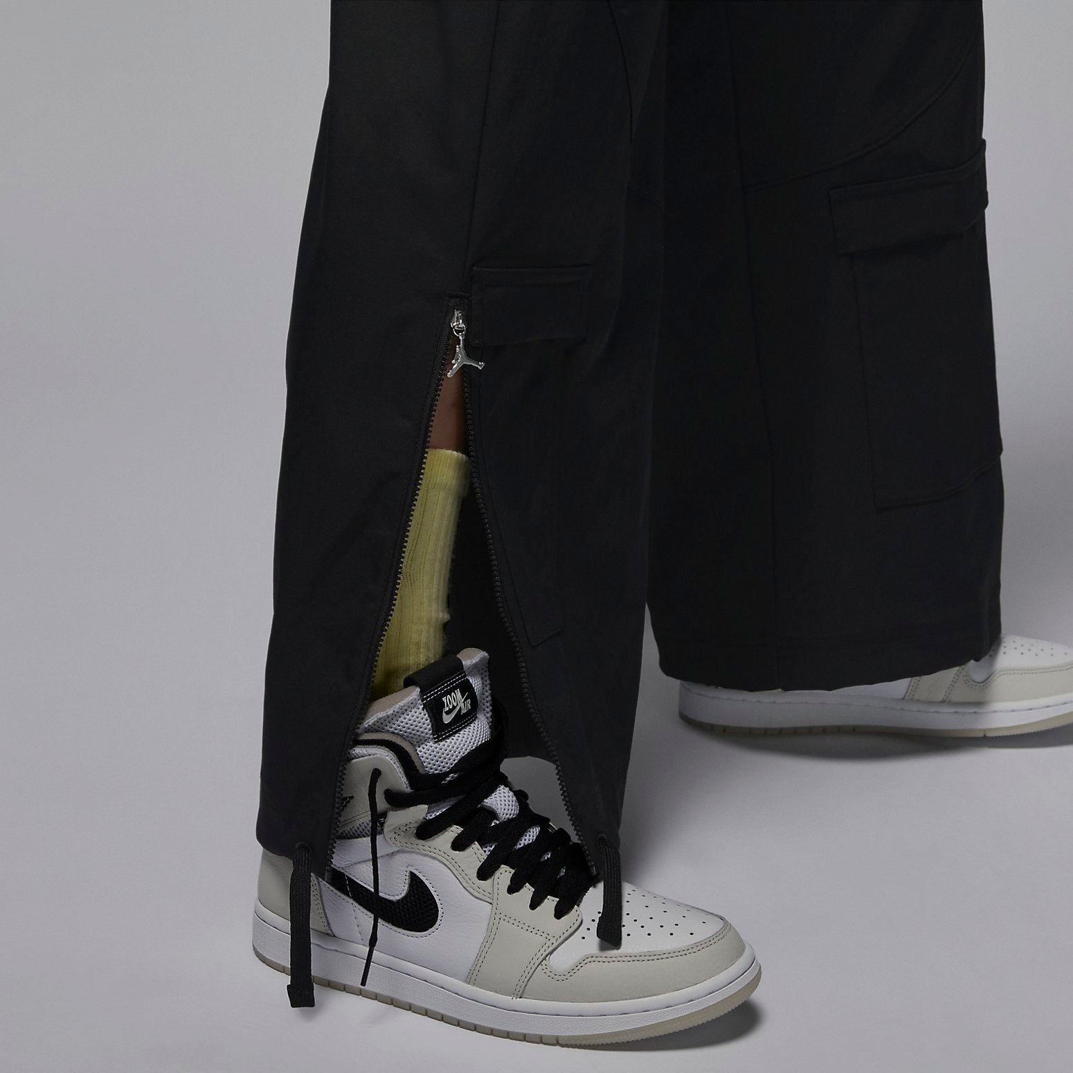 (WMNS) Air Jordan Women Heavy Weight Chicago Pants Asia Sizing 'Black' FD7216-010 - 4