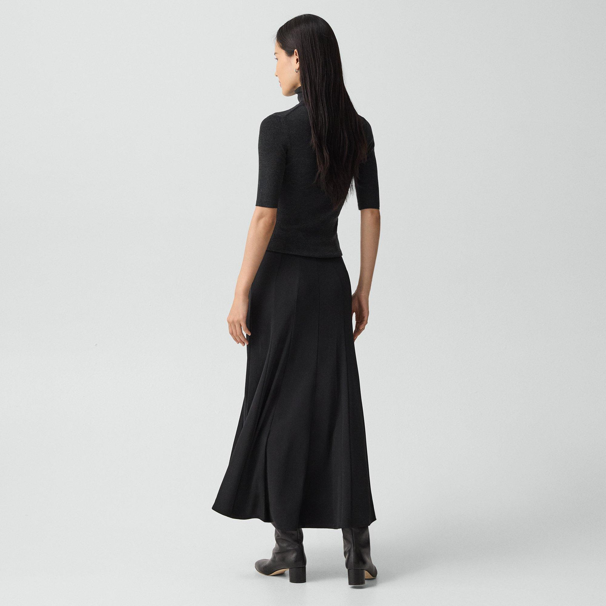 Fluted Seam Skirt in Crepe Jersey - 4