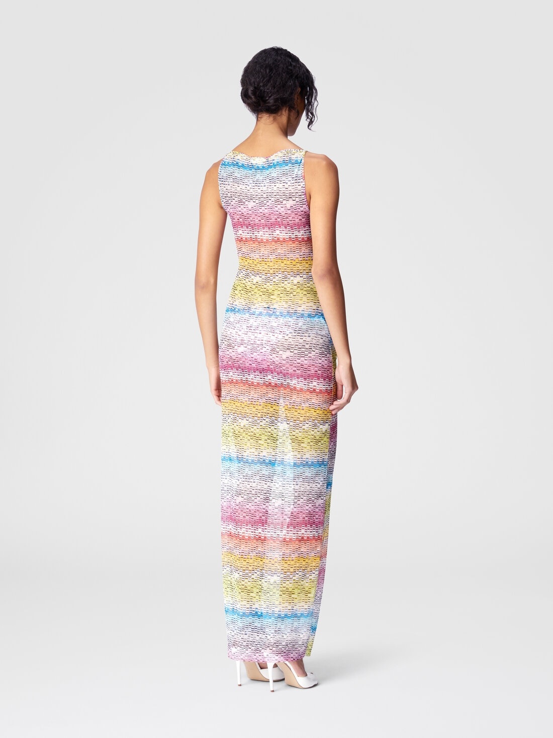 Long sleeveless dress in printed tulle - 3