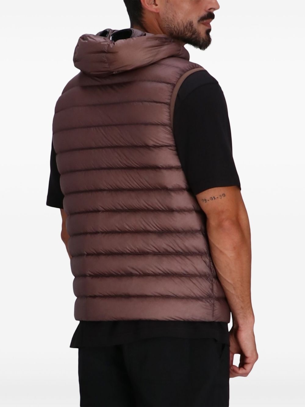 D. D. Shell Google down vest - 4