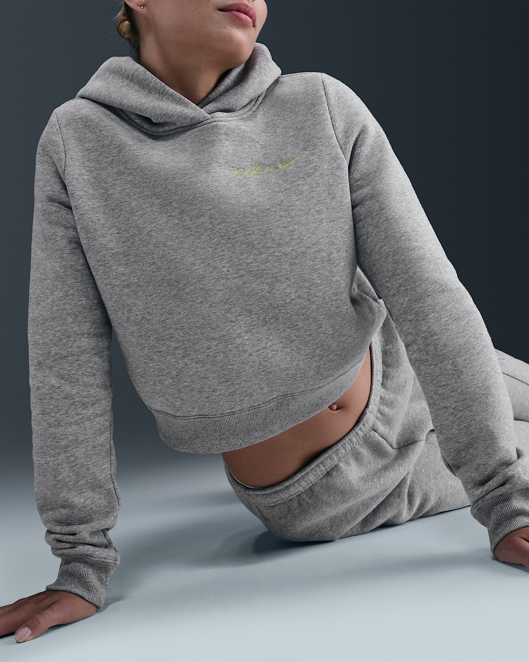 Nike Sportswear Phoenix Fleece Women's Shrunken Hoodie - 3