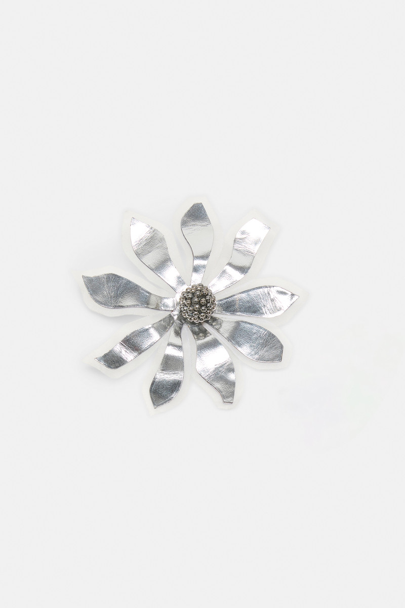 FLOWER STATEMENT brooch 1