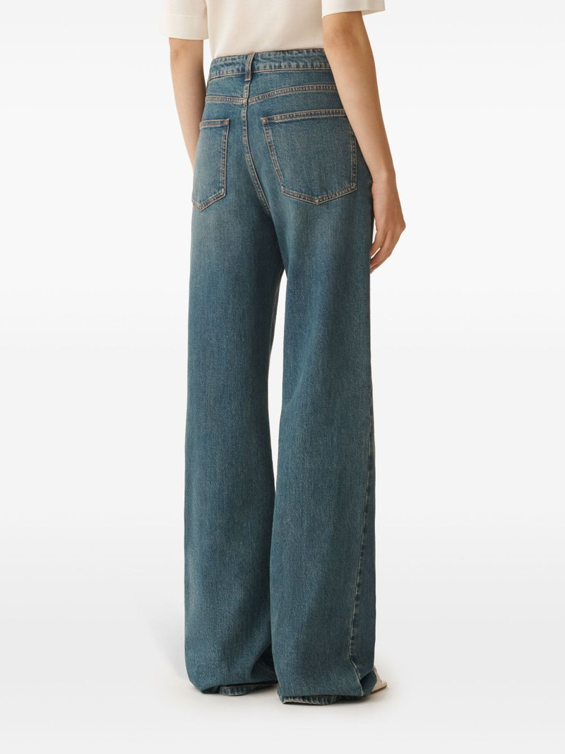 straight-leg jeans 4