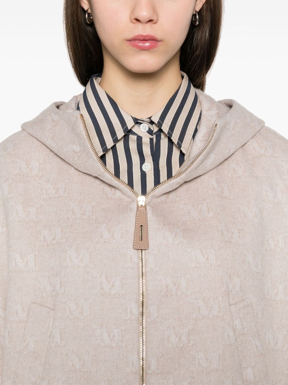 Wool hooded cape - 5