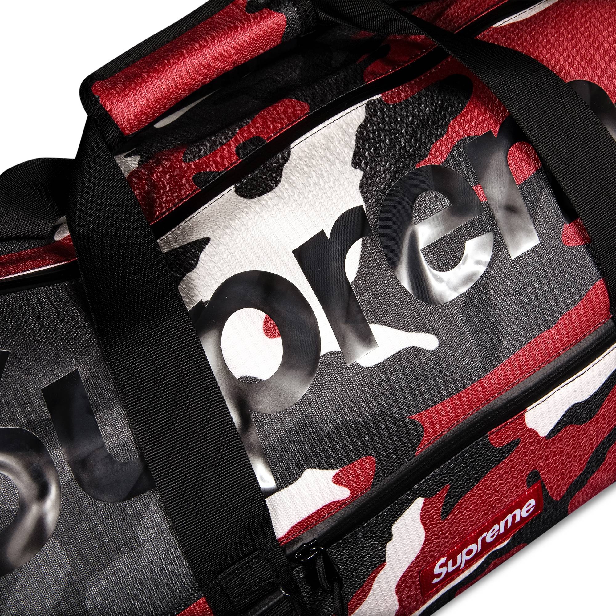 Supreme Duffle Bag 'Red Camo' - 2