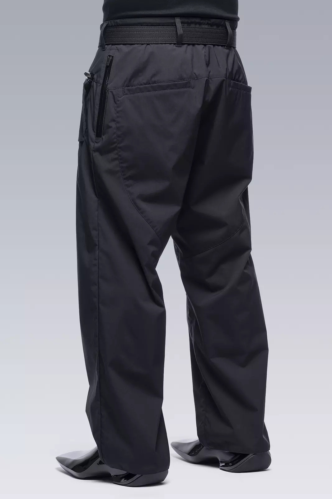 P50-E Encapsulated Nylon Pant Black - 9