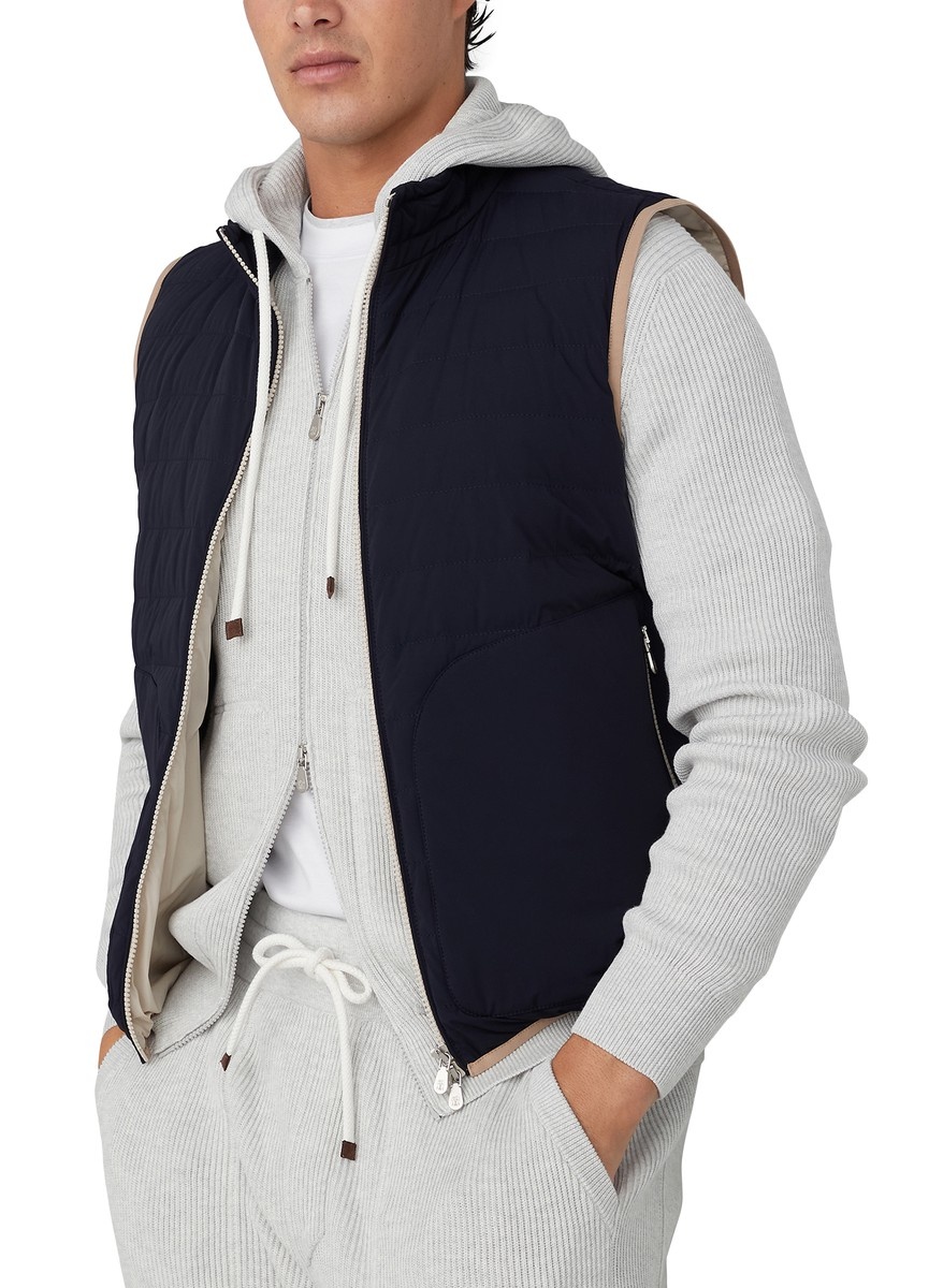 Light sleeveless puffer jacket - 6