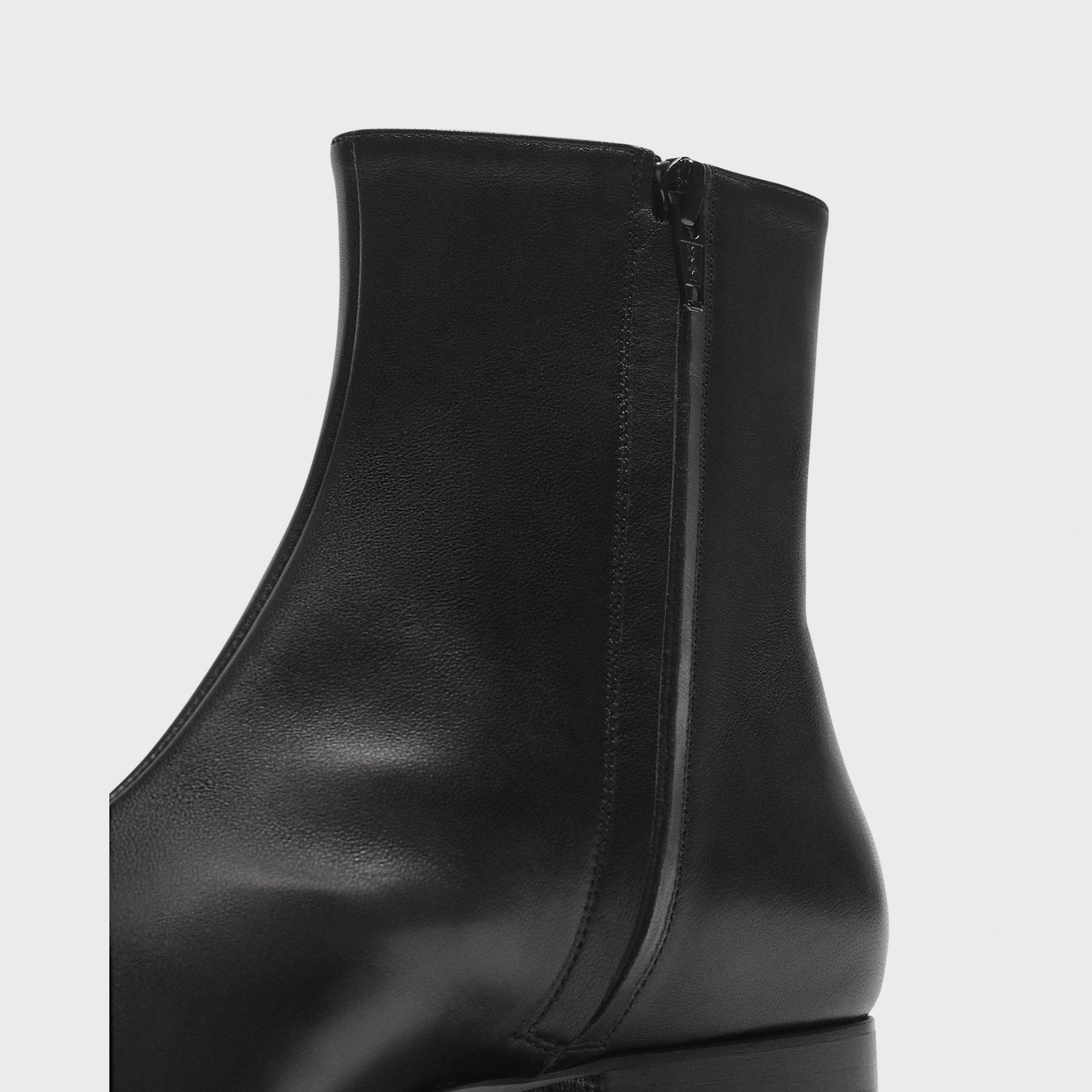 Zip Bootie in Leather - 6