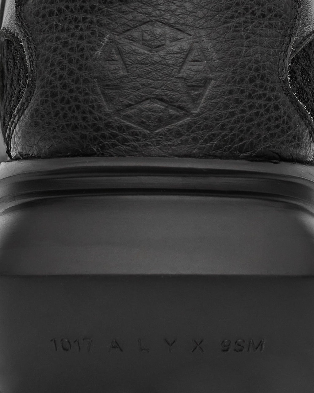 MONO HIKING SNEAKER - 8