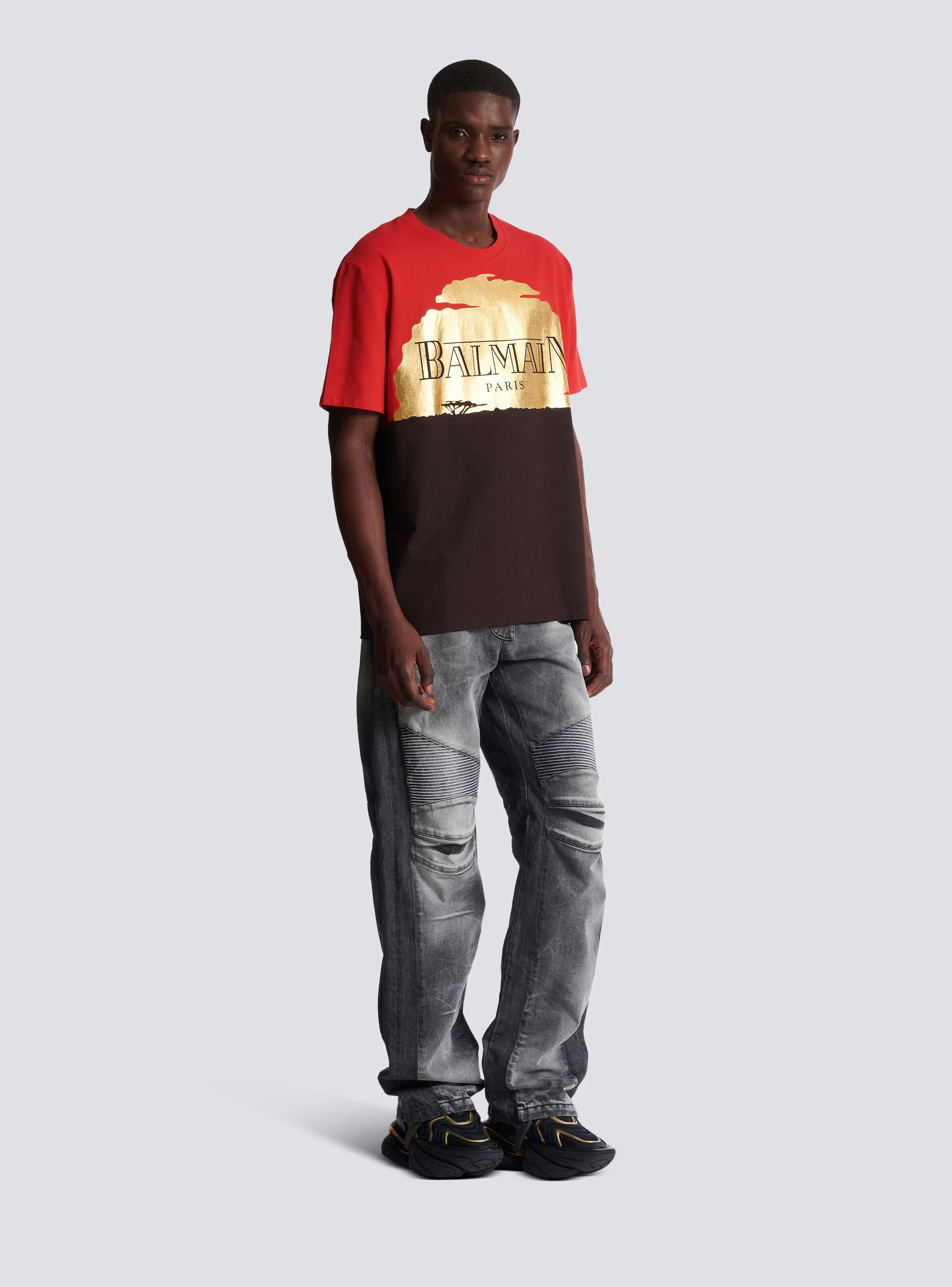 Disney x Balmain: The Lion King - Relaxed T-shirt with Sunset print - 3