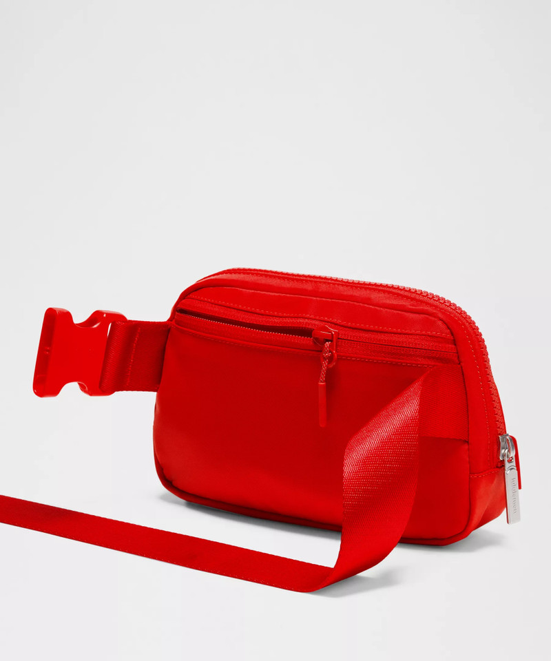 Everywhere Belt Bag with Long Strap 1L 4