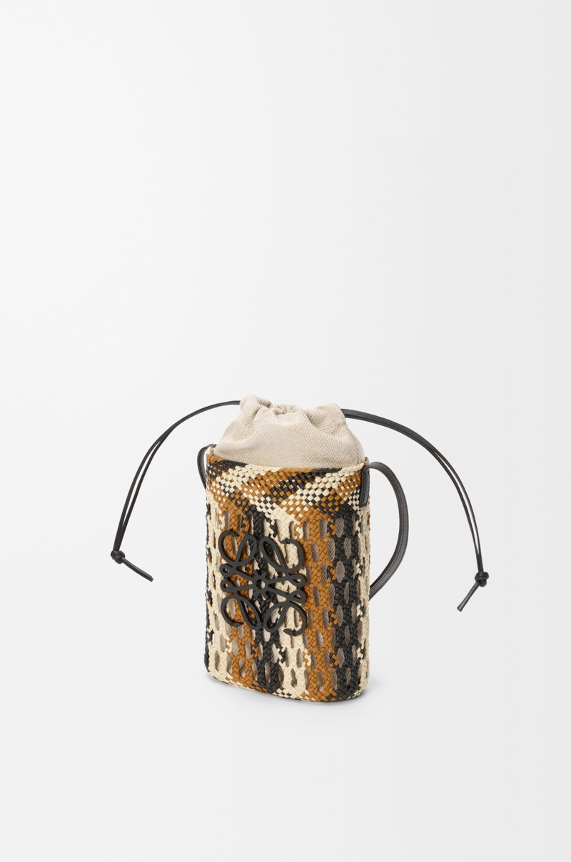 Square pocket in iraca palm and calfskin 3