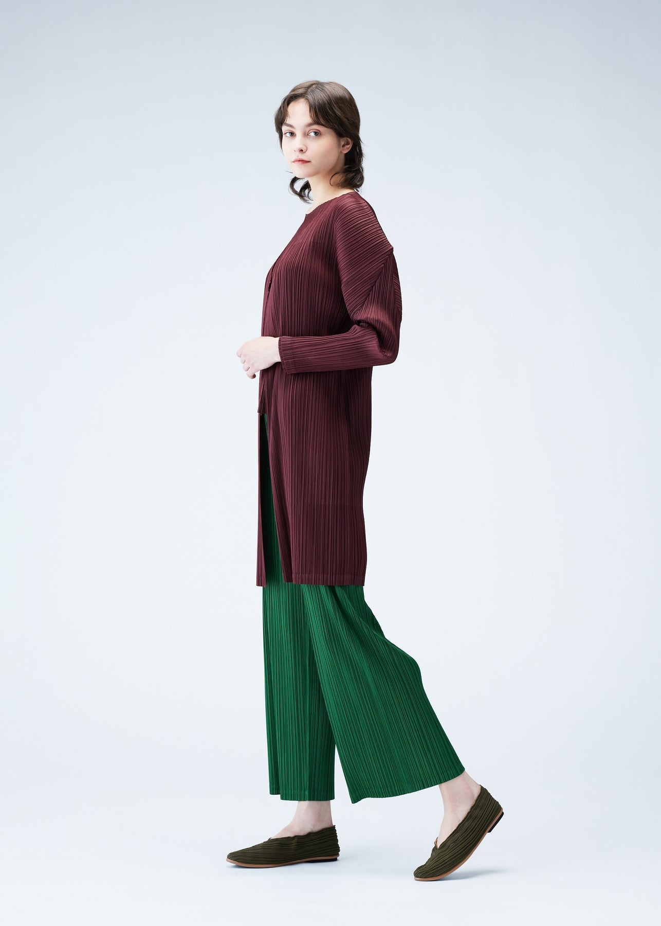 MONTHLY COLORS : FEBRUARY COAT - 3