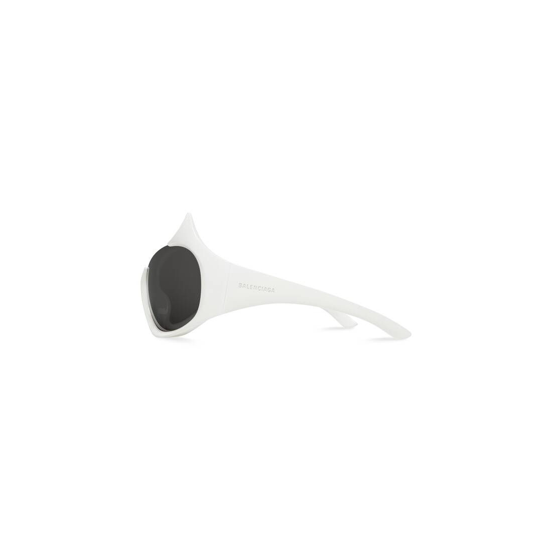 Gotham Cat Sunglasses in White - 3
