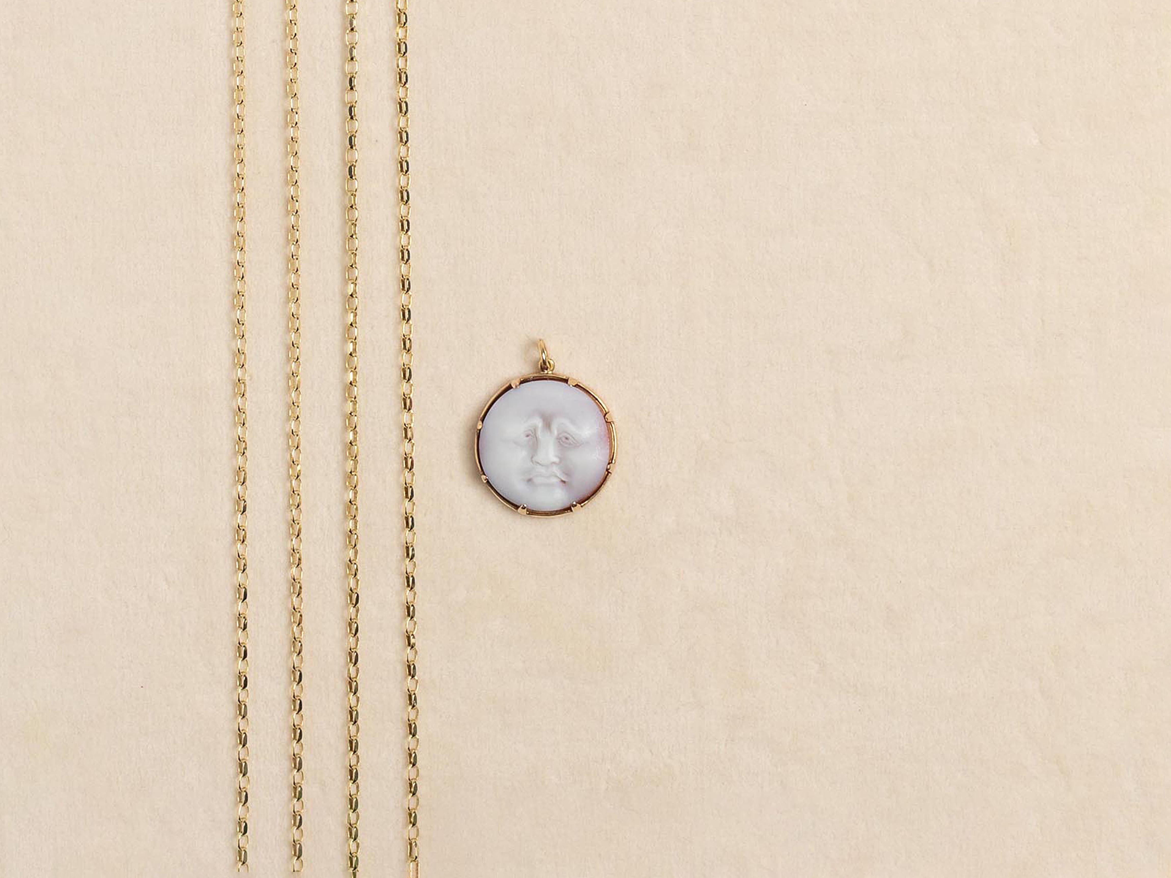 MOON PENDANT IN 9kt GOLD - 6