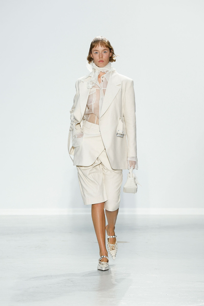 GANNI OFF-WHITE TECHNICAL ORGANZA FRILL SCARF outlook