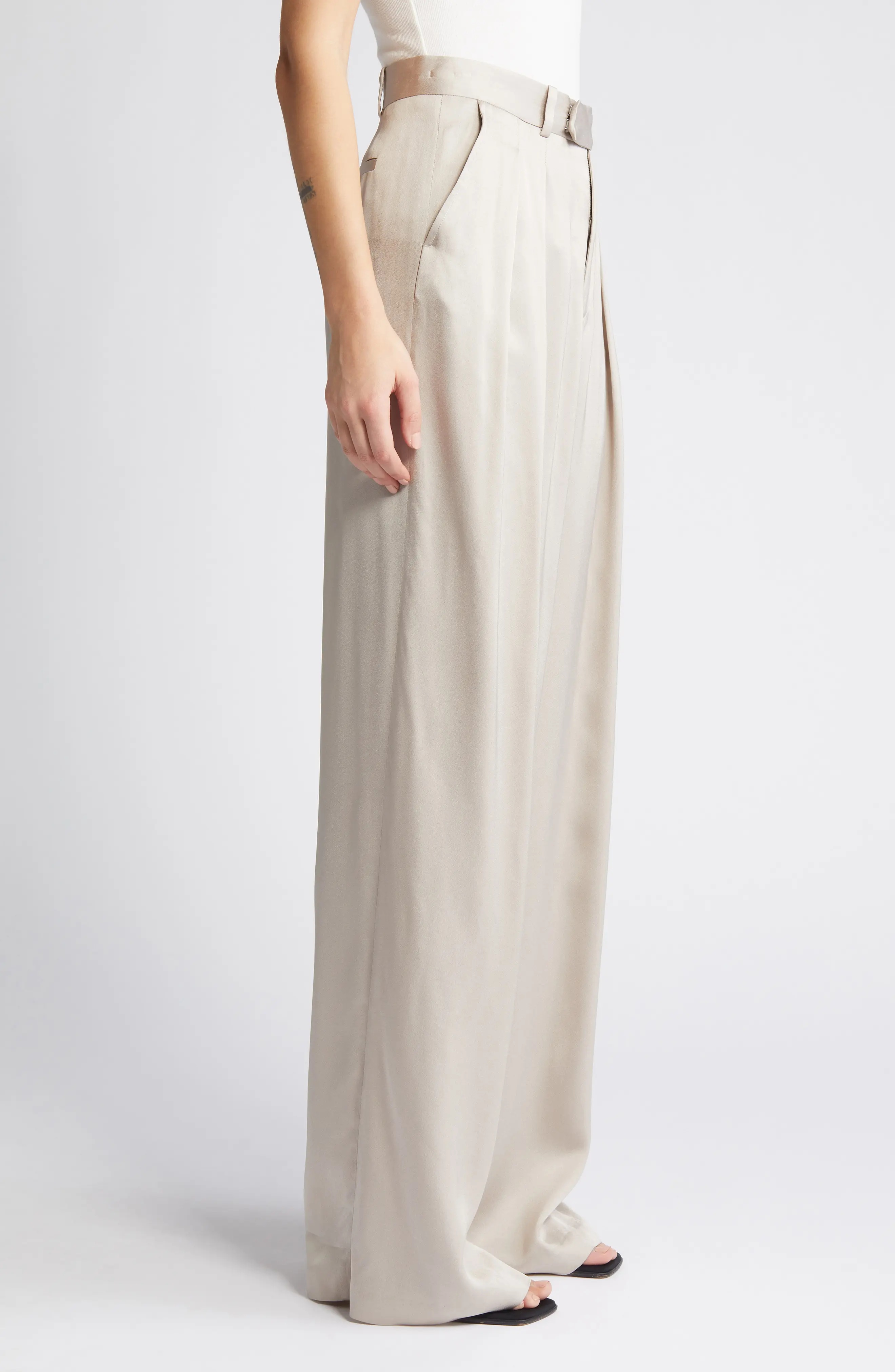 Pleated Wide Leg Trousers - 3