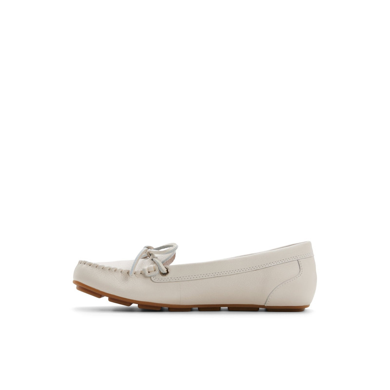 SPERRY Bow Driver Loafer outlook