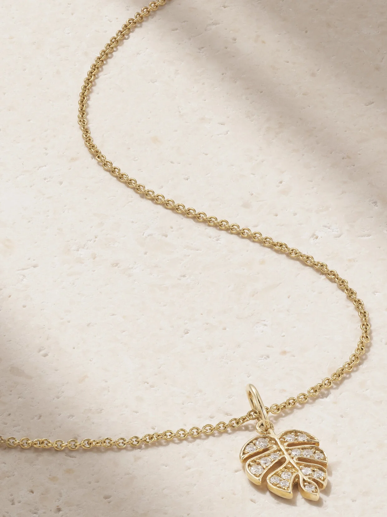Small Monstera Leaf 14-karat Gold Diamond Necklace - 1