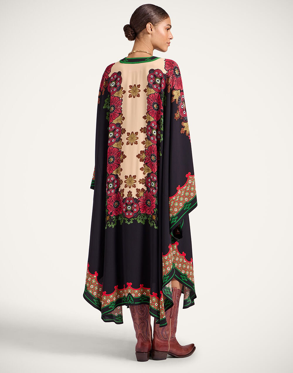 Karis Kaftan - 5