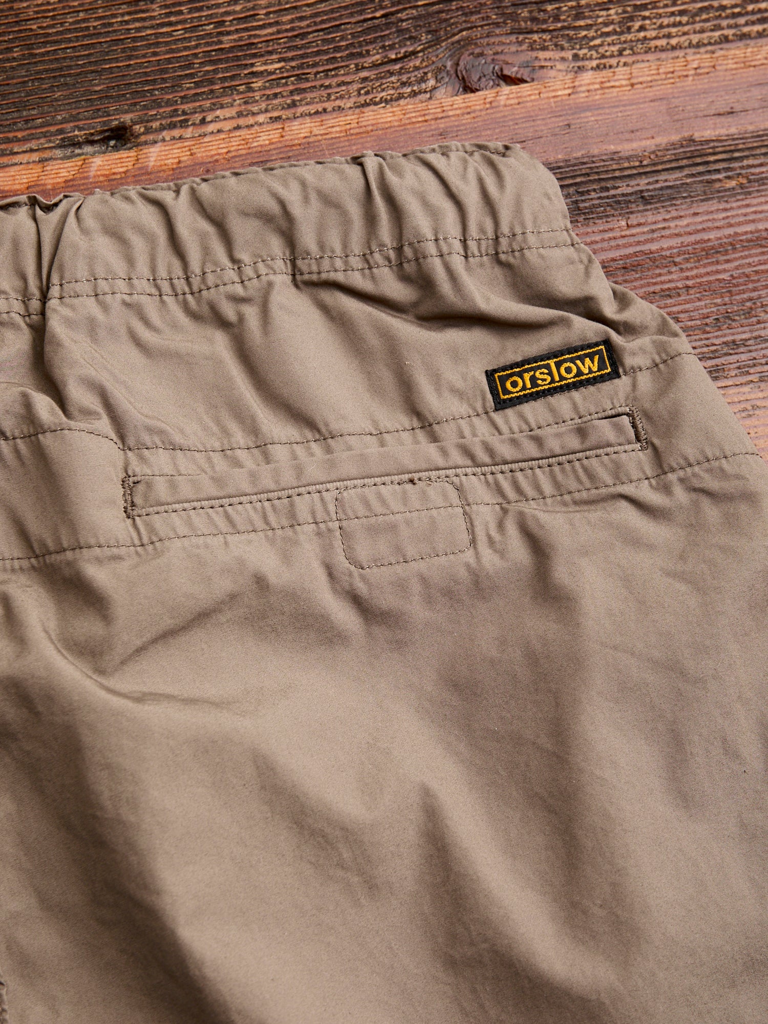 New Yorker Shorts in Greige - 9