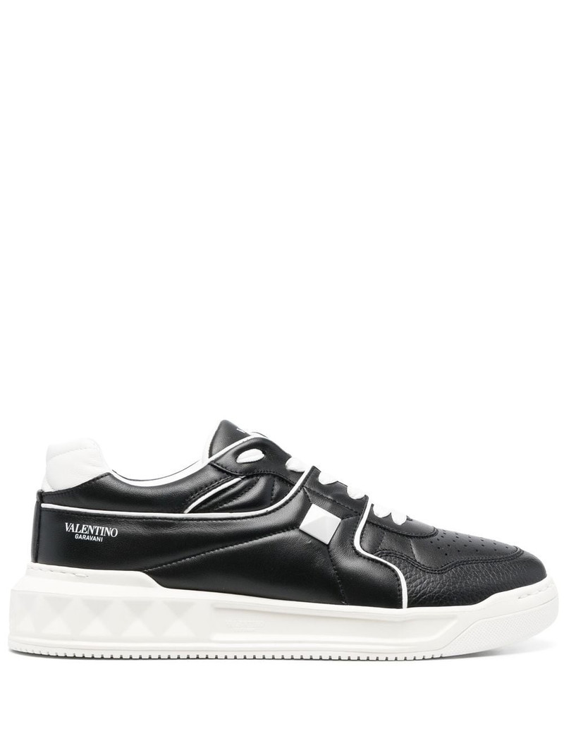 Roman Stud low-top sneakers 1