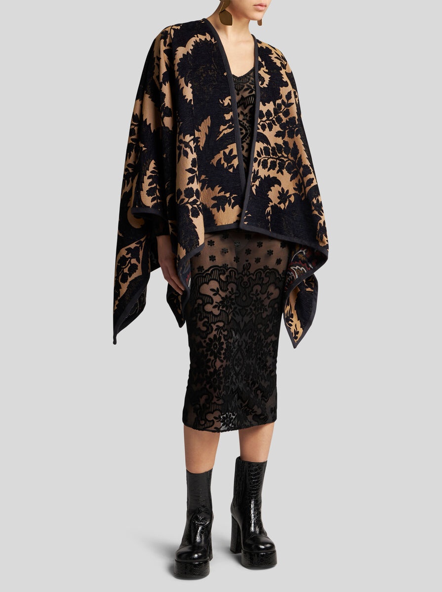 REVERSIBLE JACQUARD CAPE - 4
